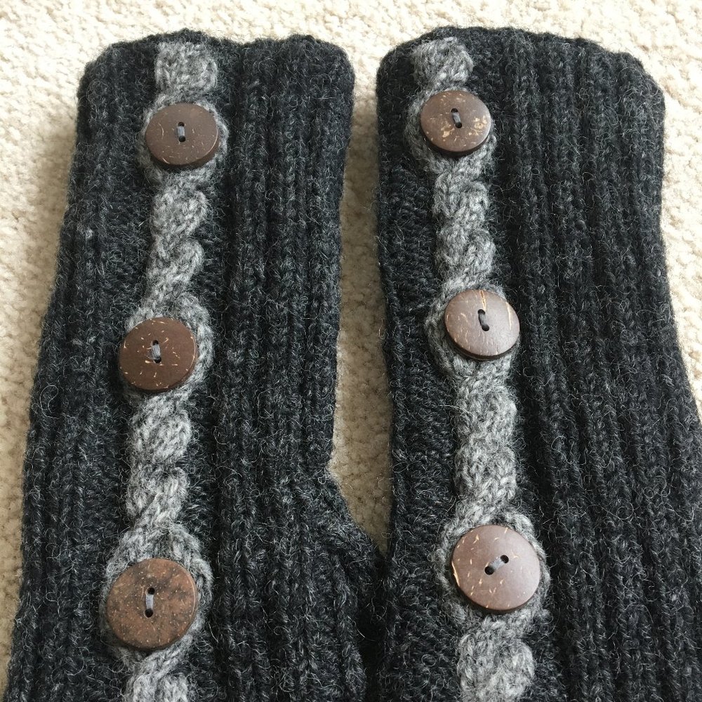 Chunky knit fingerless gloves